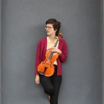 Carrie Frey, violist